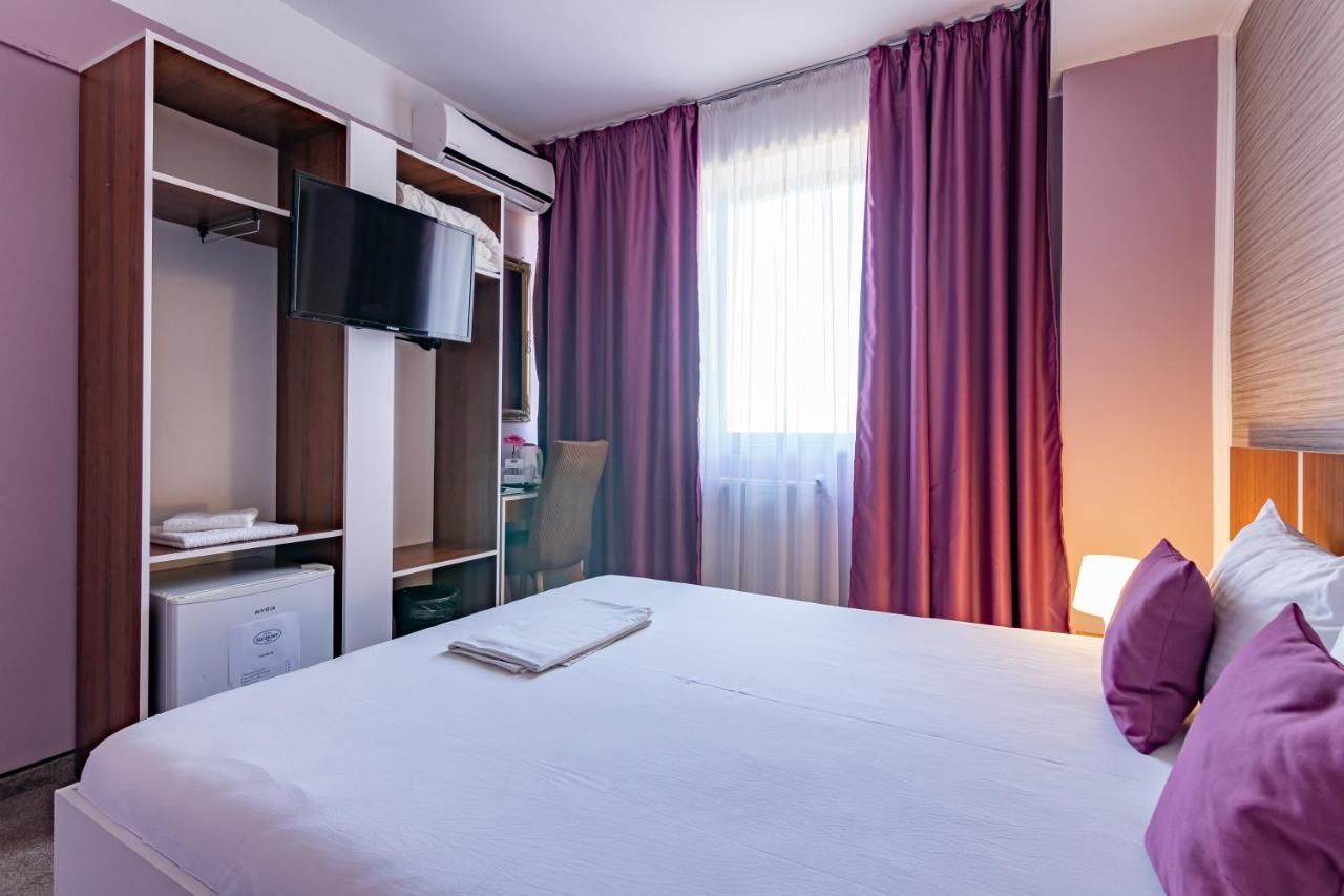 Отели типа «постель и завтрак» Vila Bordeaux Галац-8